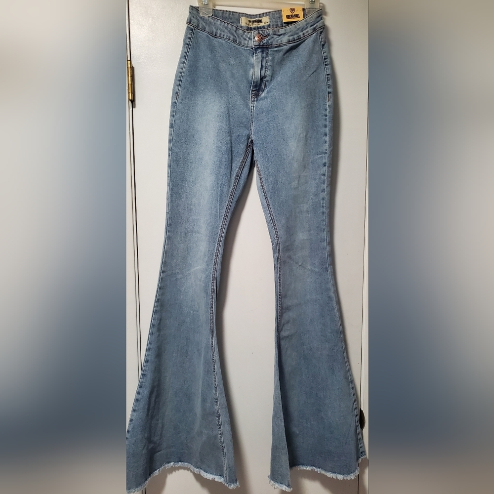 Bell bottom women's jeans